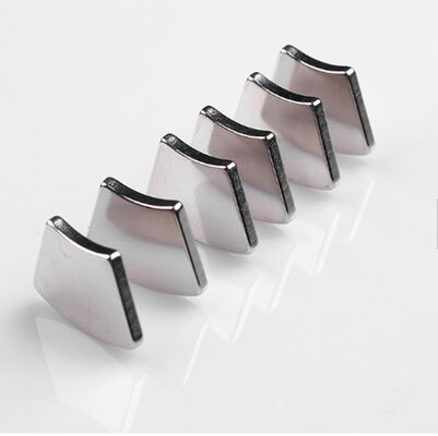 Goede prijs Corrosiebestendig gebonden neodymiummagneet Magnetische graad N35 tot N52 online