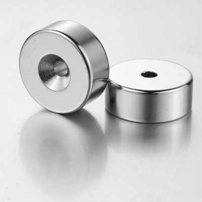 kopen De aangepaste Magneten van de Zeldzame aardeschijf, de Magneten van het de Harde schijfneodymium van N35 N50 N52 online manufacture