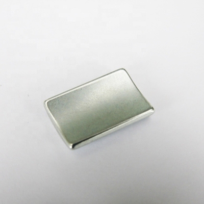 Goede prijs Gegoten Alnico 8 diametraal Gemagnetiseerde Neodymiummagneten voor Wielmotor online